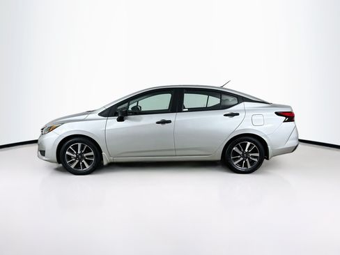 Used 2025 Nissan Versa S w/ S Plus Package FWD image 4