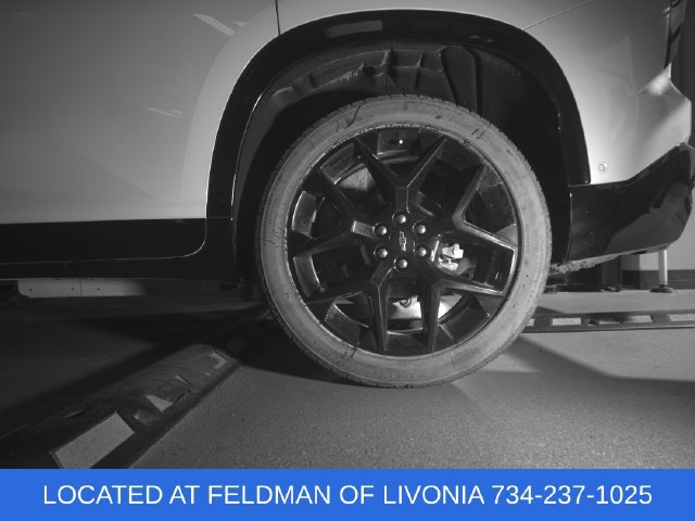 Certified 2026 Chevrolet Traverse RS w/ LPO, Floor Liner Package AWD/4WD image 32