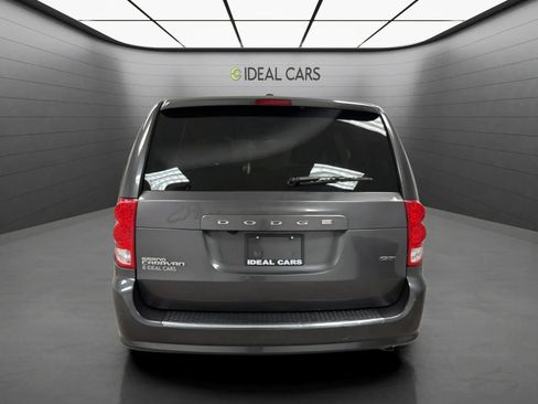 Used 2019 Dodge Grand Caravan GT FWD image 6
