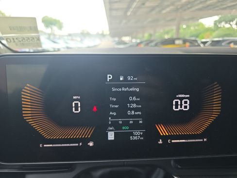 Certified 2026 Kia Carnival FWD image 18