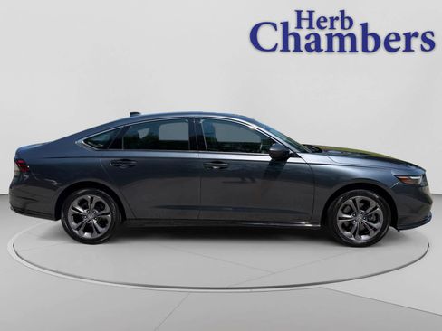 Used 2025 Honda Accord EX-L image 11