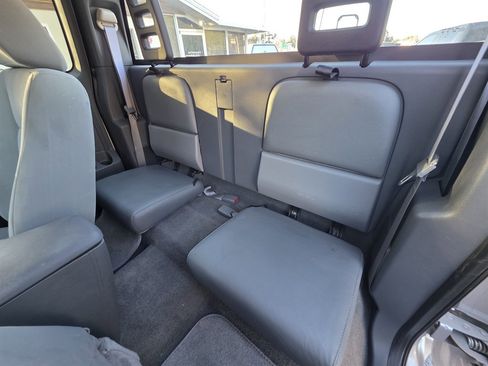 Used 2006 Dodge Dakota ST w/ Sport Appearance Group image 15