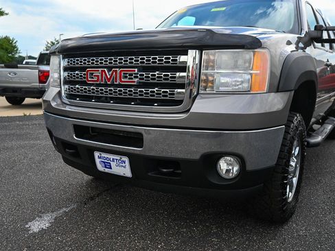 Used 2013 GMC Sierra 2500 SLT w/ SLT Convenience Package AWD/4WD image 11