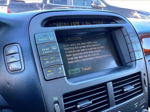 Used 2004 Lexus LS 430 RWD image 31