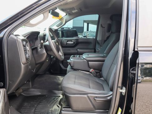 Used 2020 Chevrolet Silverado 1500 Custom w/ Custom Value Package AWD/4WD image 11