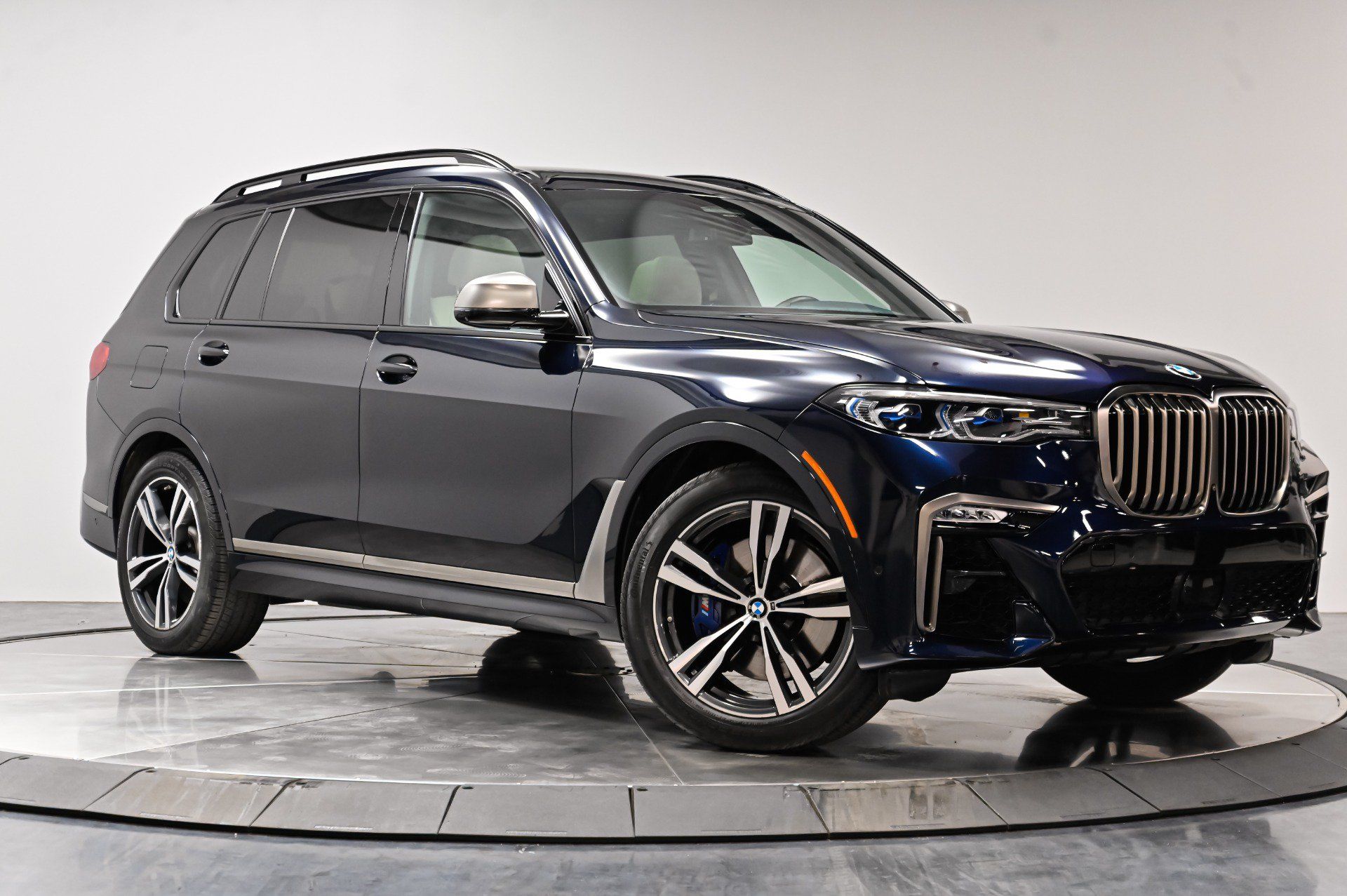 Used 2021 BMW X7 M50i AWD/4WD image 35