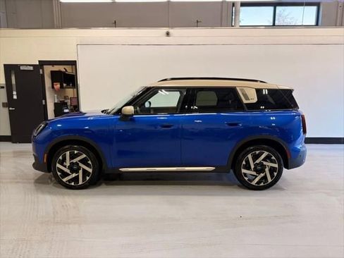 New 2025 MINI Cooper Countryman S image 2