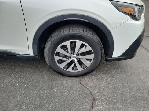 Used 2022 Subaru Outback Premium image 19