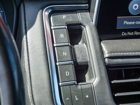 Used 2021 Chevrolet Tahoe Z71 AWD/4WD image 22