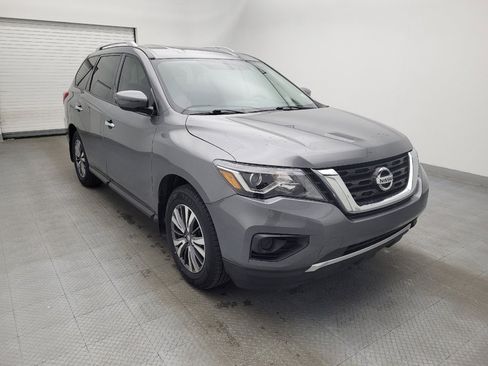 Used 2020 Nissan Pathfinder S image 13