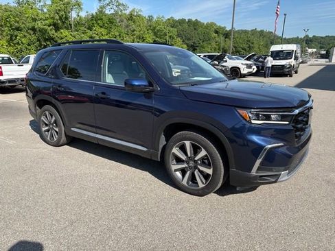 Used 2025 Honda Pilot Elite image 7