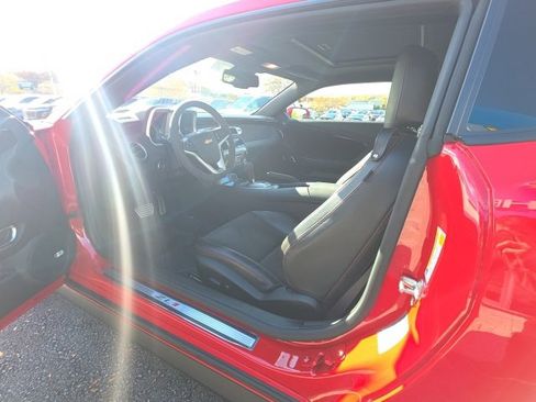 Used 2012 Chevrolet Camaro ZL1 image 17