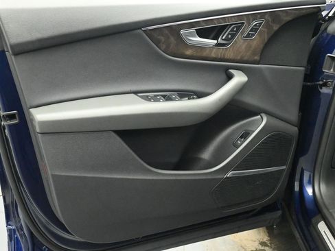 Used 2020 Audi Q8 Prestige w/ Prestige Package image 10