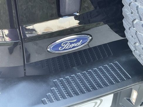 Used 2022 Ford Bronco Badlands image 7