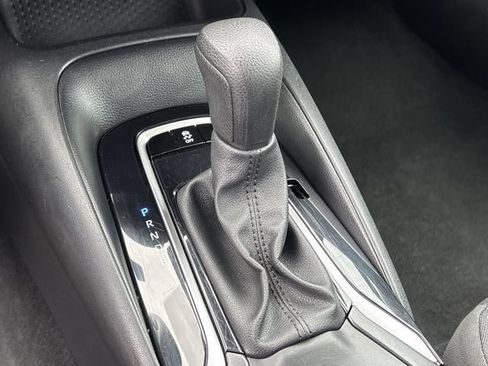 Used 2024 Toyota Corolla LE FWD image 18