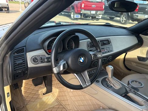 Used 2004 BMW Z4 3.0i image 53