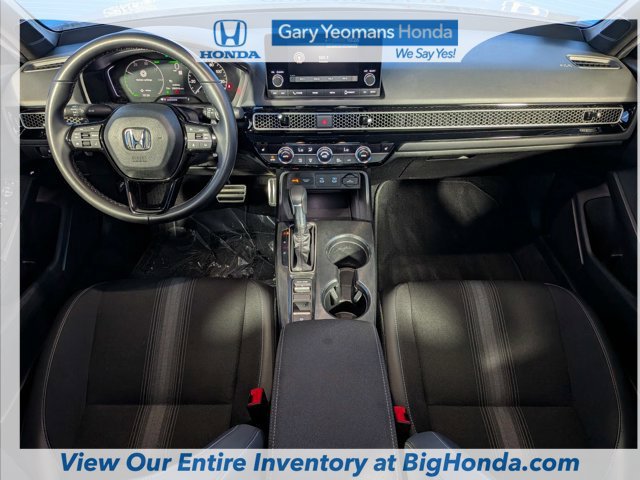 Used 2025 Honda Civic Sport image 15
