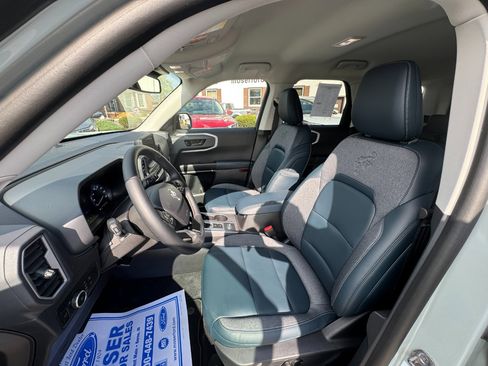 Used 2024 Ford Bronco Sport Outer Banks w/ Tech Package image 11