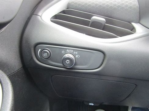 Used 2024 Chevrolet Malibu LT image 30