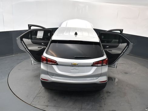 Used 2022 Chevrolet Equinox LS w/ LS Convenience Package AWD/4WD image 18