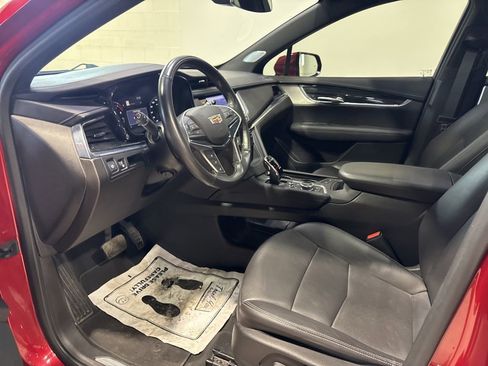 Used 2022 Cadillac XT5 Premium Luxury FWD image 30
