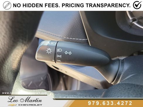 Used 2022 Toyota RAV4 LE FWD image 28