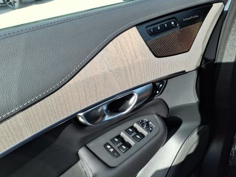 Certified 2023 Volvo XC90 B6 Ultimate w/ Protection Package Premier AWD/4WD image 10