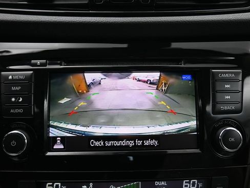 Used 2022 Nissan Rogue Sport SL AWD/4WD image 21