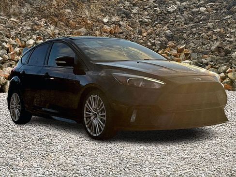 Used 2017 Ford Focus RS image 10