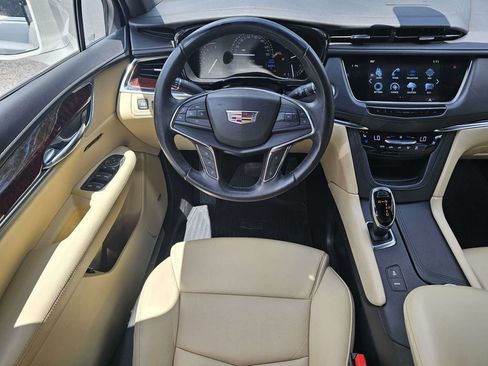 Used 2019 Cadillac XT5 Premium Luxury FWD image 20