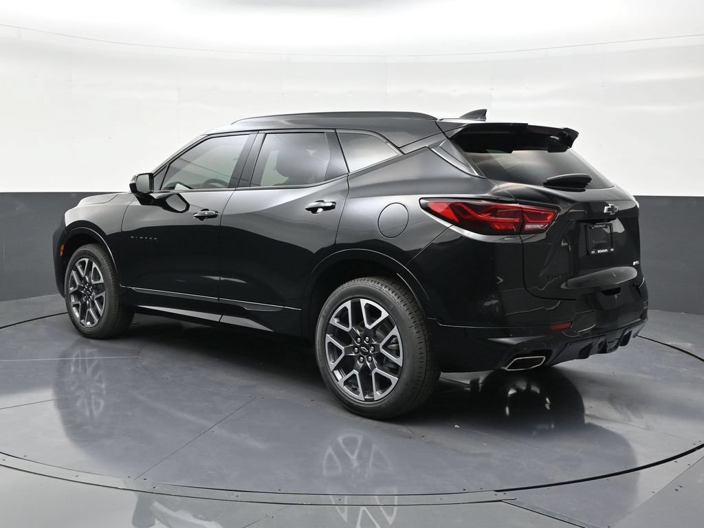 Used 2023 Chevrolet Blazer RS w/ Enhanced Convenience Package FWD image 3