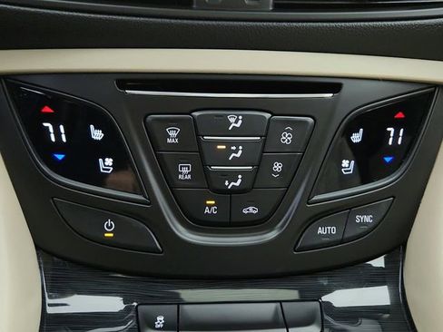 Used 2016 Buick Envision Premium AWD/4WD image 18