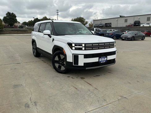 New 2026 Hyundai Santa Fe SE image 2