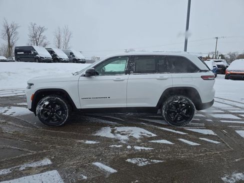 New 2026 Jeep Grand Cherokee Limited image 5