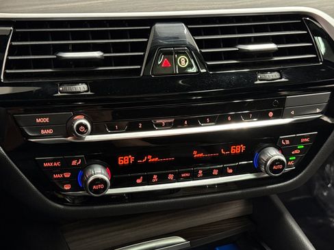 Certified 2023 BMW 530e w/ Premium Package image 27