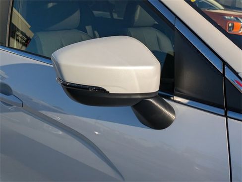 New 2026 Mitsubishi Eclipse Cross SE image 10