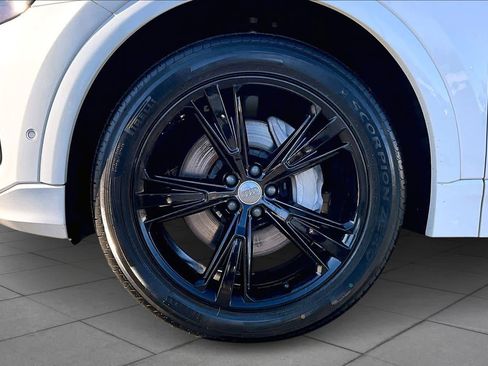 Used 2019 Audi Q8 Premium Plus image 10