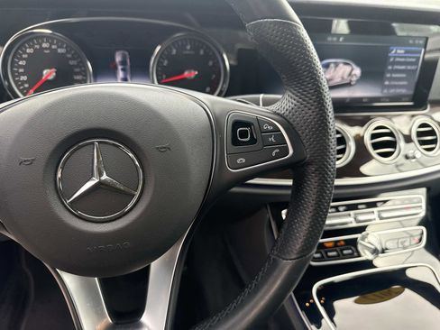 Used 2017 Mercedes-Benz E 300 image 27