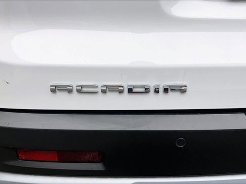 Used 2022 GMC Acadia SLE image 60