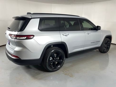 New 2025 Jeep Grand Cherokee L Laredo AWD/4WD image 8