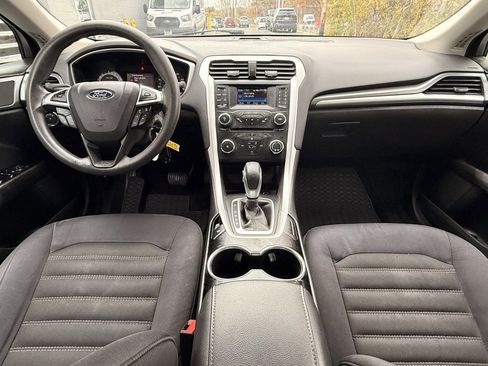 Used 2014 Ford Fusion SE image 18