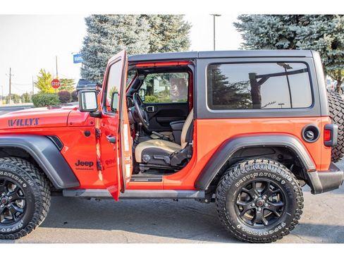 Used 2022 Jeep Wrangler Sport AWD/4WD image 15