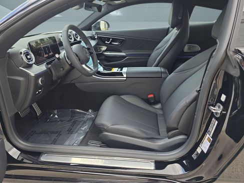 New 2026 Mercedes-Benz CLE 300 4MATIC Coupe image 4