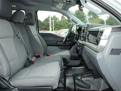 Used 2025 Ford F350 XL w/ 360-Degree Camera Package image 20