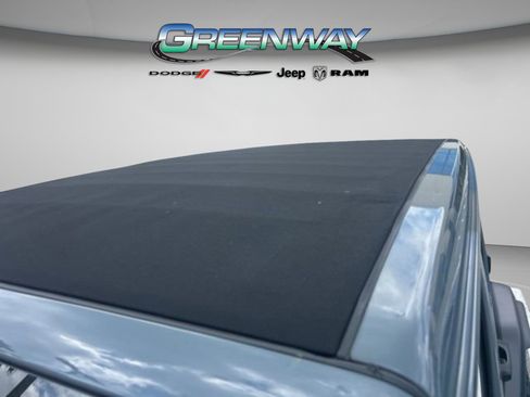 Used 2025 Jeep Wrangler Willys image 28