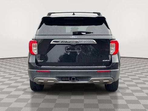 Used 2021 Ford Explorer XLT w/ Equipment Group 202A AWD/4WD image 7
