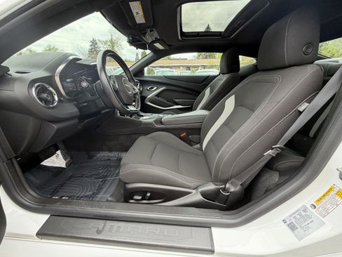 Used 2021 Chevrolet Camaro LT RWD image 12