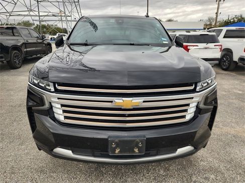 Used 2021 Chevrolet Tahoe High Country w/ Premium Package image 2