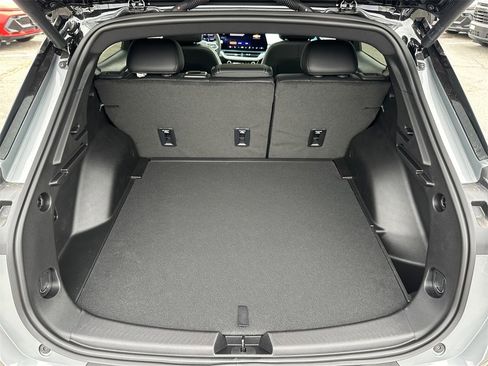 New 2026 Chevrolet Equinox EV LT image 21