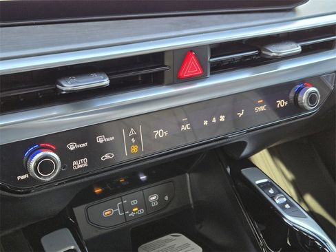 New 2026 Kia Sorento SX Prestige w/ Olive Brown Leather Package image 22